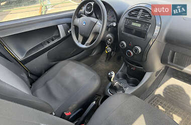 Хетчбек Geely GХ2 2013 в 