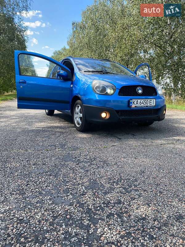 Хэтчбек Geely GХ2 2013 в 