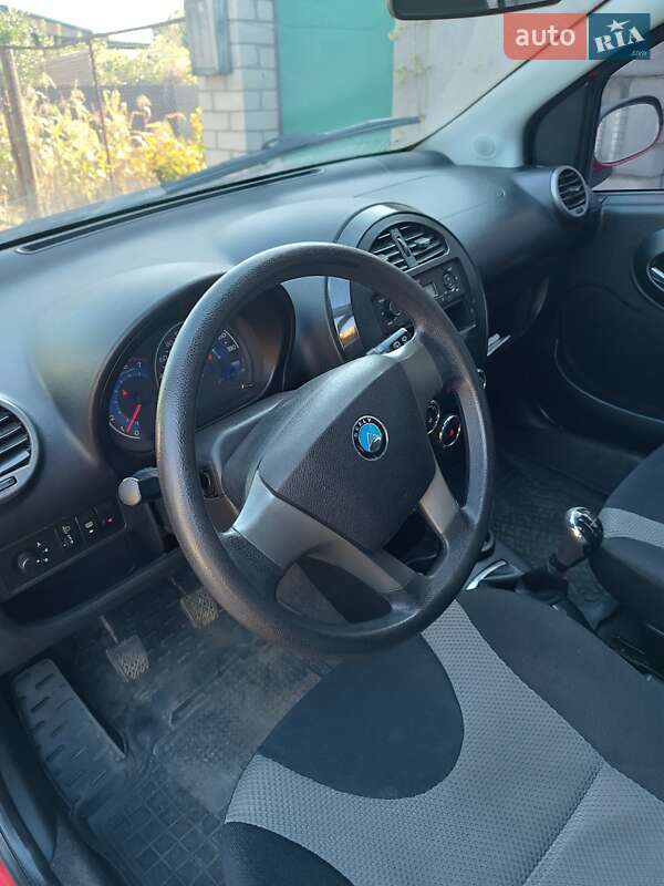 Хэтчбек Geely GХ2 2013 в Миргороде