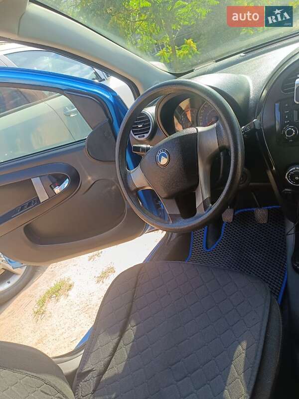 Внедорожник / Кроссовер Geely LC Cross 2012 в Захарьевке