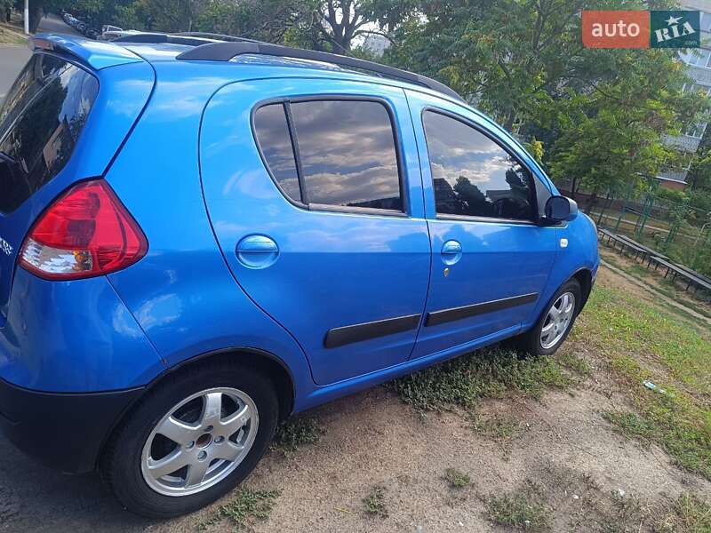 Внедорожник / Кроссовер Geely LC Cross 2012 в Захарьевке