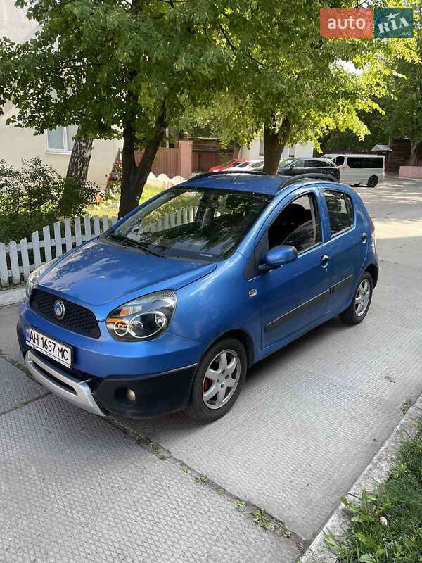 Geely LC Cross 2013