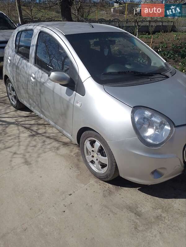 Хетчбек Geely LC 2012 в Дніпрі