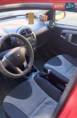 Хэтчбек Geely LC 2013 в 