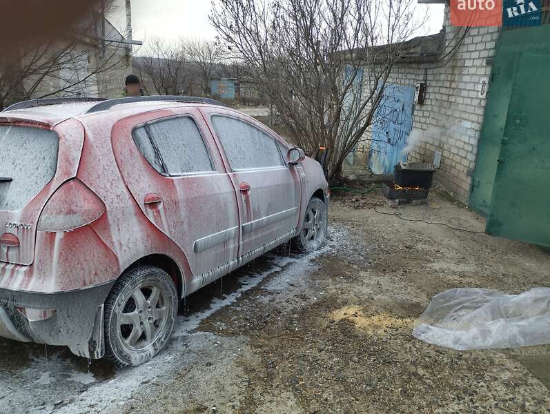 Хетчбек Geely LC 2012 в Южноукраїнську