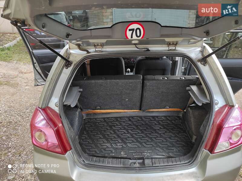 Хэтчбек Geely MK-2 2011 в Черновцах