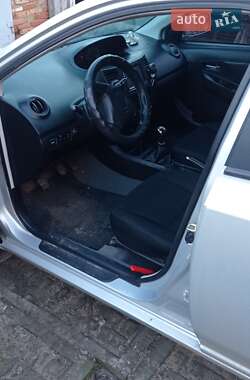 Хэтчбек Geely MK-2 2011 в 