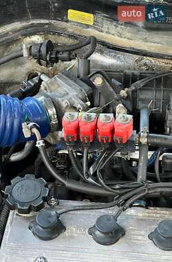 Хэтчбек Geely MK-2 2010 в 