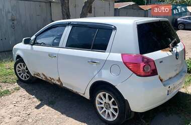 Хэтчбек Geely MK-2 2010 в 