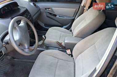 Хэтчбек Geely MK-2 2011 в 