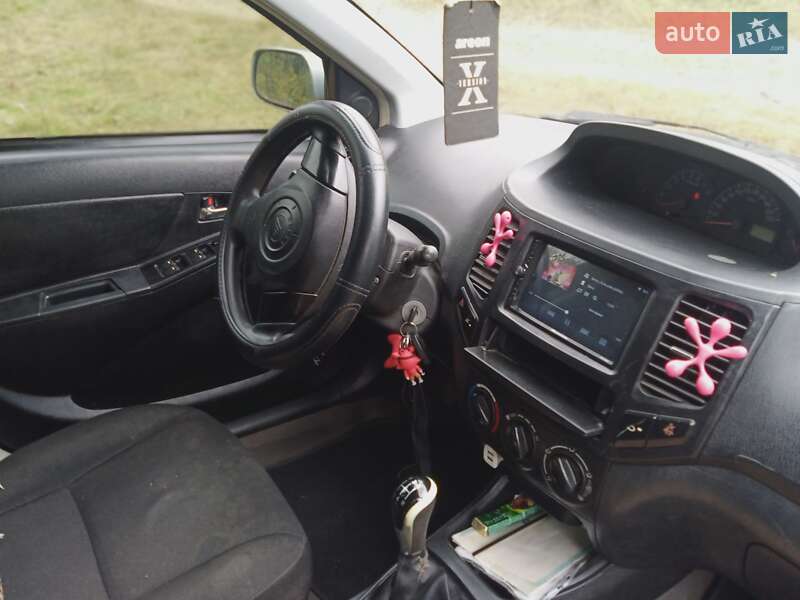 Седан Geely MK-2 2012 в Солотвине