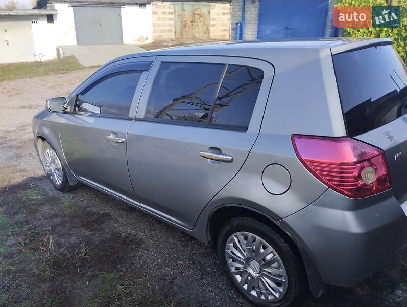 Хэтчбек Geely MK-2 2011 в Павлограде фото 4 Хэтчбек Geely MK-2 2011 в Павлограде