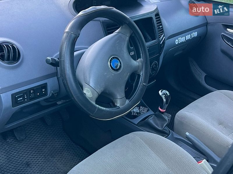 Седан Geely MK-2 2012 в Обухові