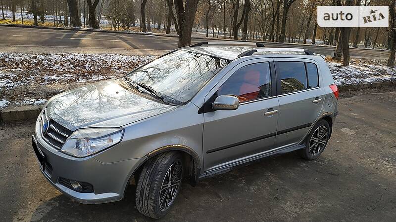 Компания Geely прощается с моделями MK и MK Cross