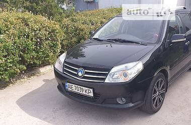 Хэтчбек Geely MK Cross 2013 в Каменском