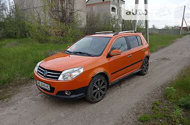 Позашляховик / Кросовер Geely MK Cross 2014 в 