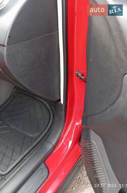 Хэтчбек Geely MK Cross 2012 в 