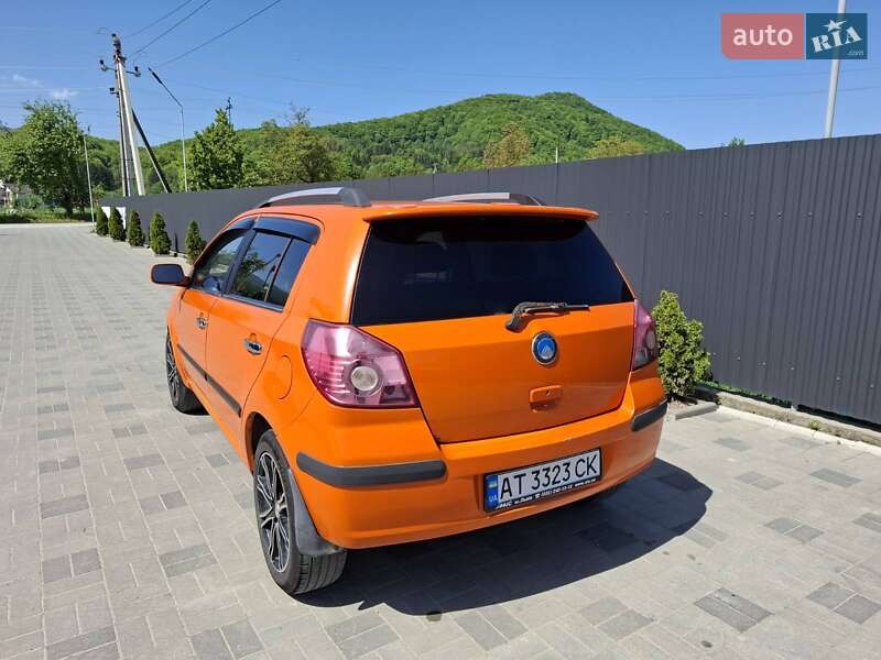 Хэтчбек Geely MK Cross 2013 в Долине