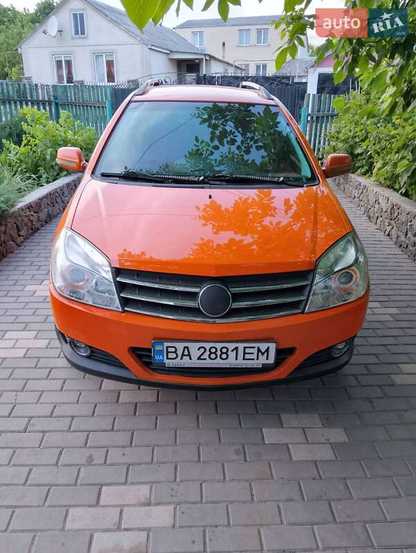 Хэтчбек Geely MK Cross 2013 в Новоархангельске