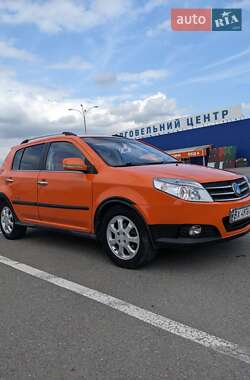 Хэтчбек Geely MK Cross 2012 в 