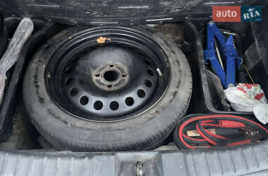 Хэтчбек Geely MK Cross 2013 в 