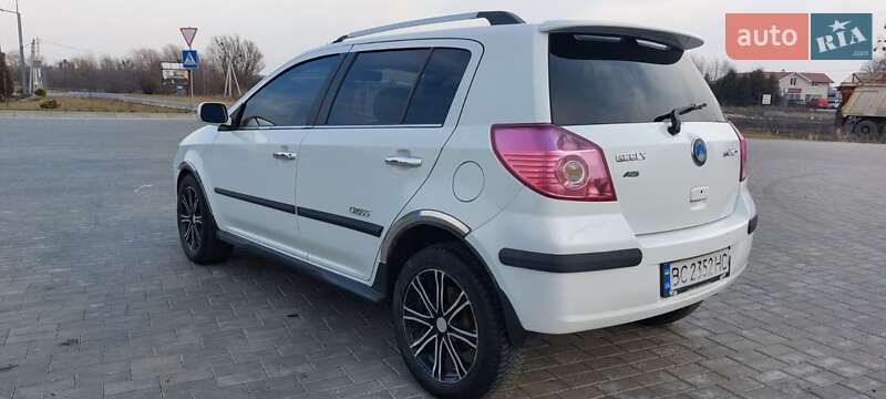 Хэтчбек Geely MK Cross 2013 в Сокале фото 4 Хэтчбек Geely MK Cross 2013 в Сокале