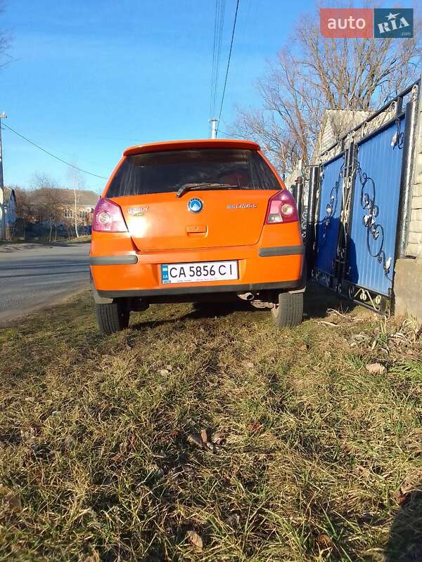 Хэтчбек Geely MK Cross 2013 в Стеблеве