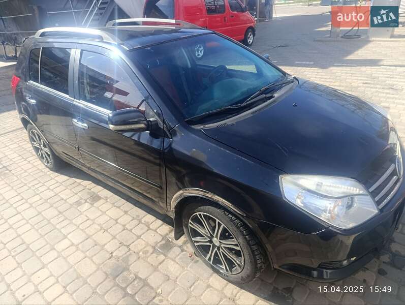 Хэтчбек Geely MK Cross 2013 в 