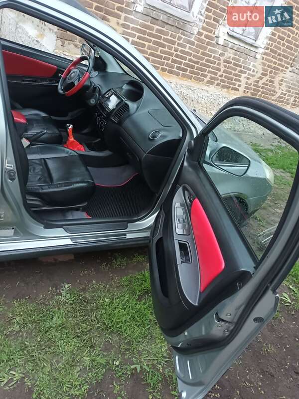 Хэтчбек Geely MK Cross 2014 в Краматорске
