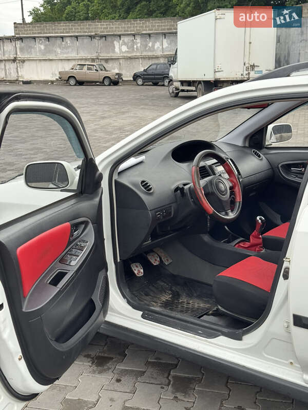 Хэтчбек Geely MK Cross 2012 в Вознесенске фото 9 Хэтчбек Geely MK Cross 2012 в Вознесенске