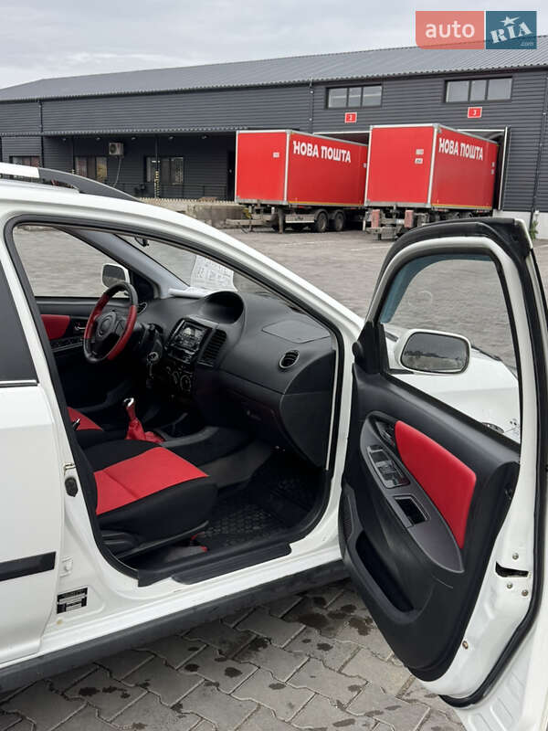 Хэтчбек Geely MK Cross 2012 в Вознесенске фото 18 Хэтчбек Geely MK Cross 2012 в Вознесенске