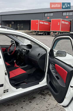 Хэтчбек Geely MK Cross 2012 в 