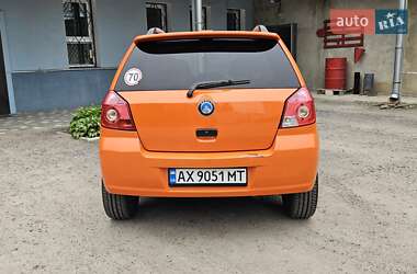 Хэтчбек Geely MK Cross 2014 в 