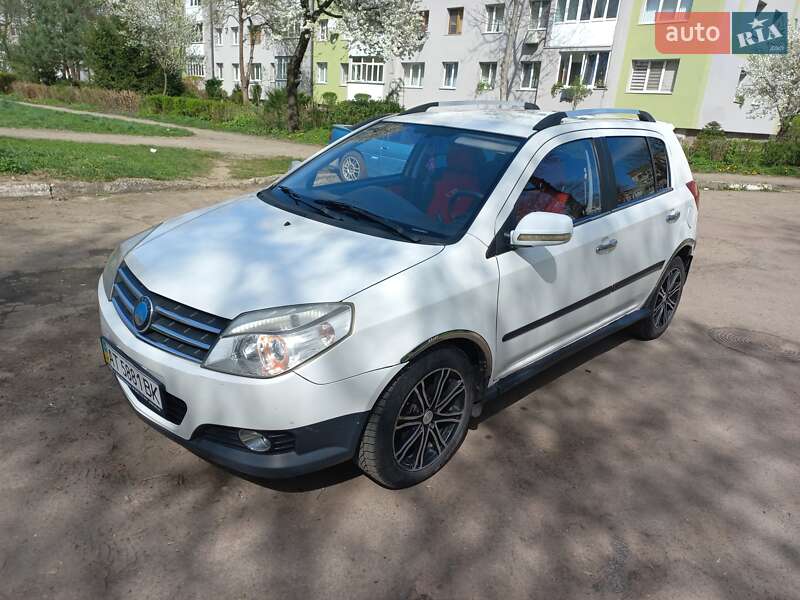 Geely MK Cross 2013