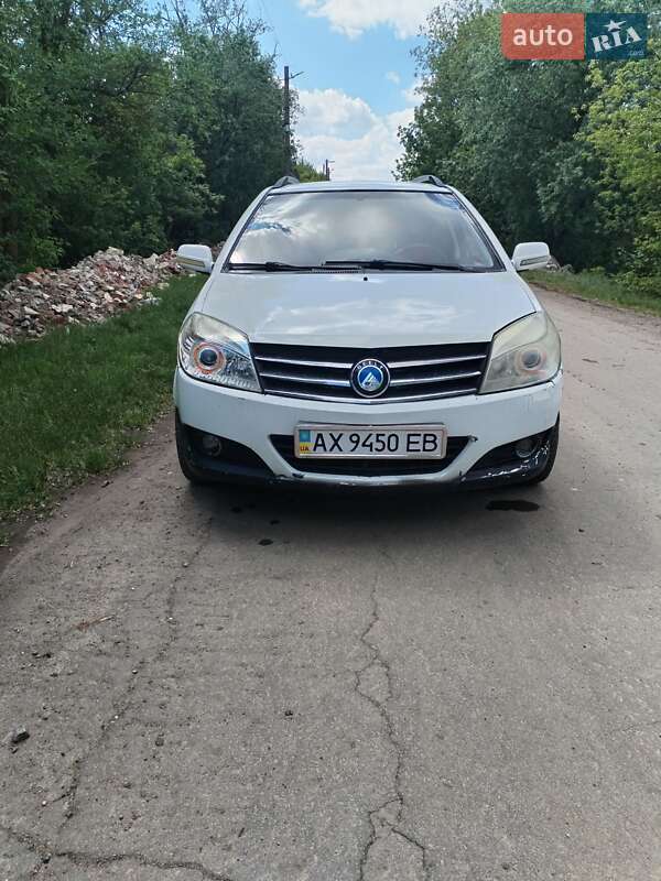 Хэтчбек Geely MK Cross 2013 в Умани