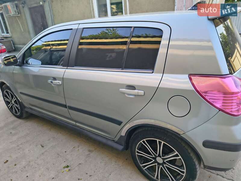 Хэтчбек Geely MK Cross 2012 в Белгороде-Днестровском