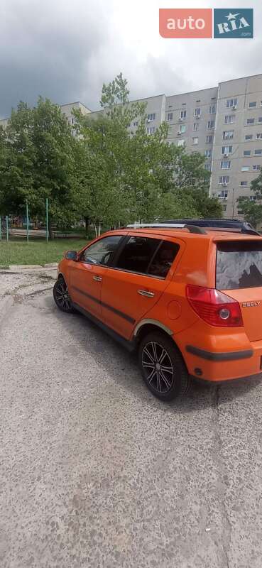 Geely MK Cross 2013