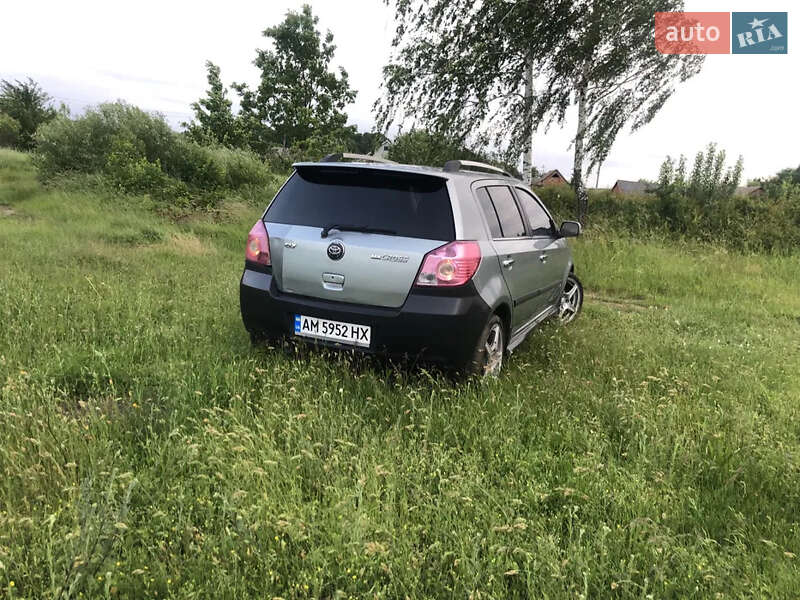 Хетчбек Geely MK Cross 2012 в Чуднові