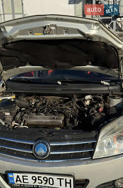 Хетчбек Geely MK Cross 2013 в 