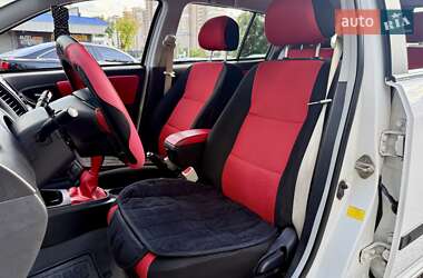 Хэтчбек Geely MK Cross 2013 в 