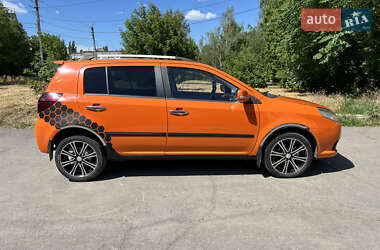 Хэтчбек Geely MK Cross 2013 в 