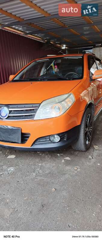 Хэтчбек Geely MK Cross 2012 в Казатине