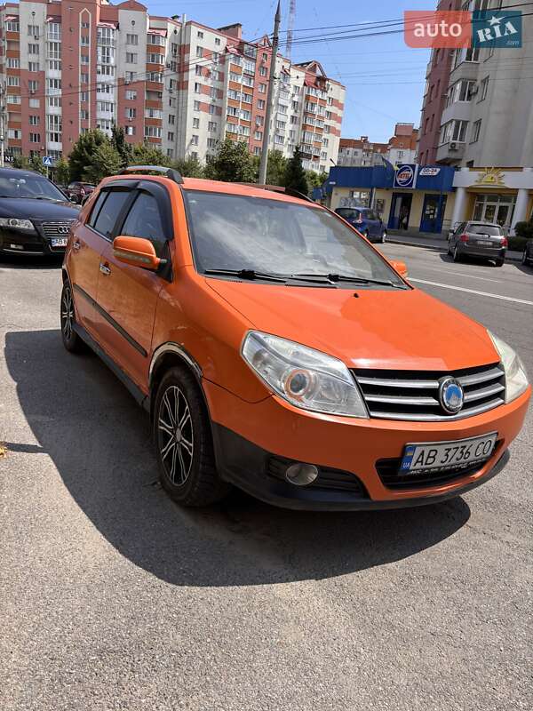 Geely MK Cross 2013