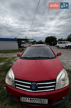Хетчбек Geely MK Cross 2013 в Погребах