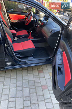 Хэтчбек Geely MK Cross 2013 в 