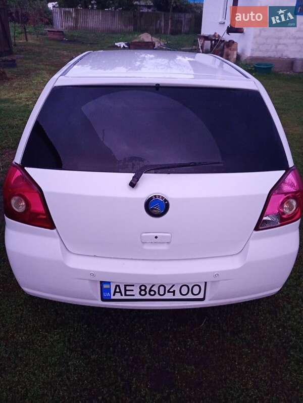 Хэтчбек Geely MK Cross 2011 в Сахновщине