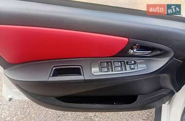 Хэтчбек Geely MK Cross 2012 в 