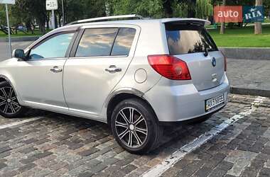 Хэтчбек Geely MK Cross 2013 в 