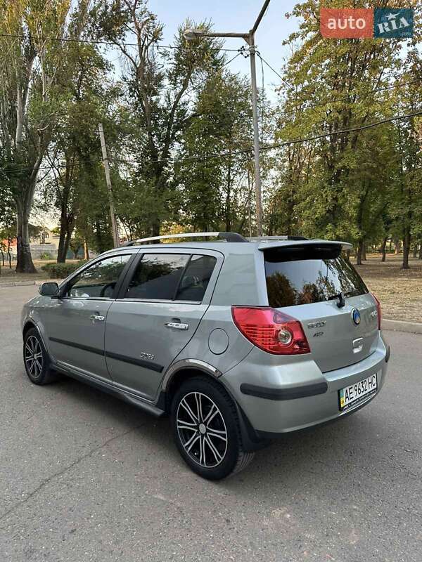 Хэтчбек Geely MK Cross 2013 в Кривом Роге
