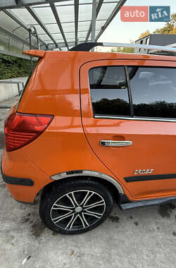 Хэтчбек Geely MK Cross 2013 в 
